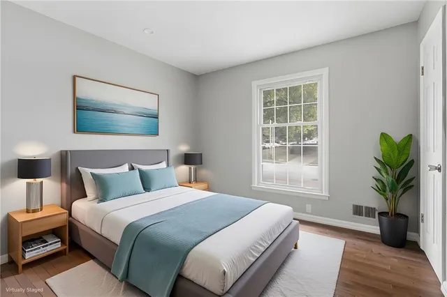 $305,000 | 1416 Southwest 3rd Street, Lee's Summit, MO 64081