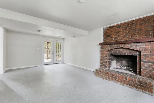 $305,000 | 1416 Southwest 3rd Street, Lee's Summit, MO 64081