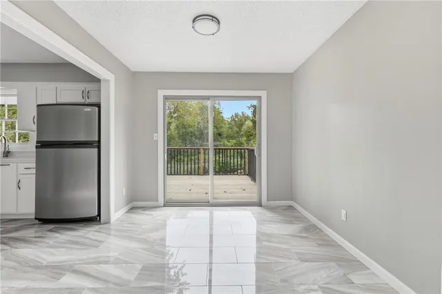 $305,000 | 1416 Southwest 3rd Street, Lee's Summit, MO 64081