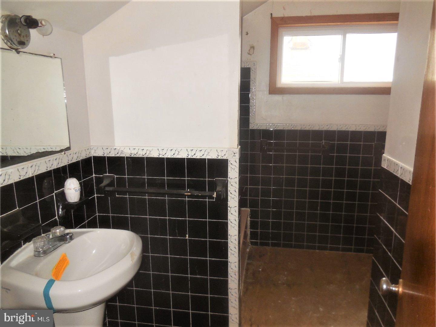 26 Zane Street Glassboro, NJ 08028 - Photo 12 of 12 Bathroom