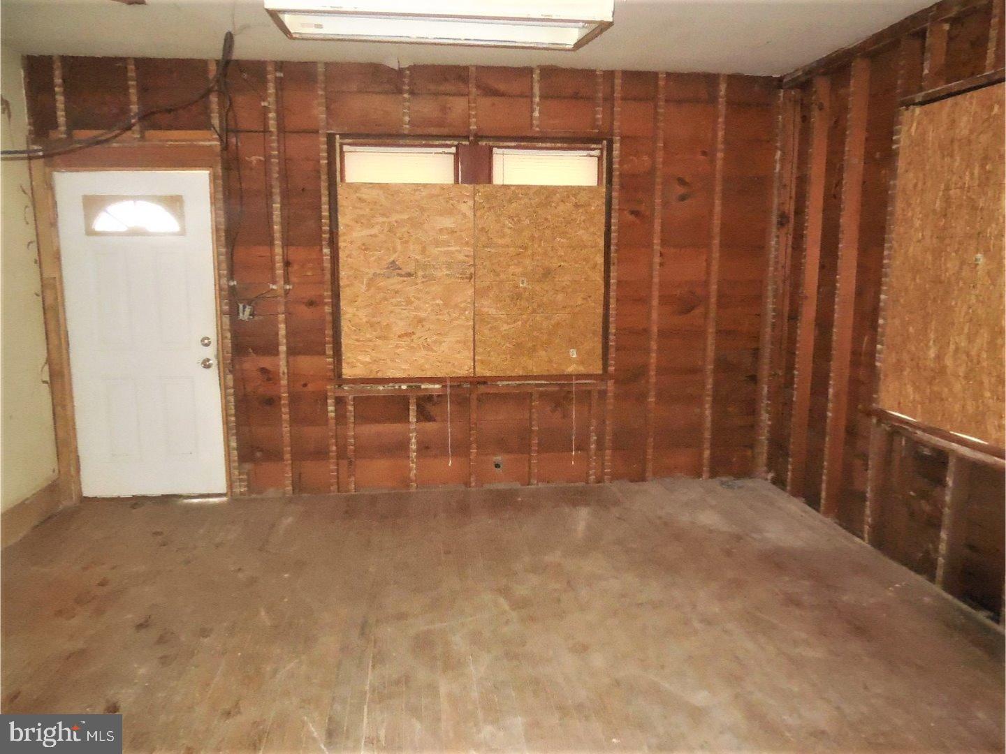 26 Zane Street Glassboro, NJ 08028 - Photo 3 of 12 Living Room