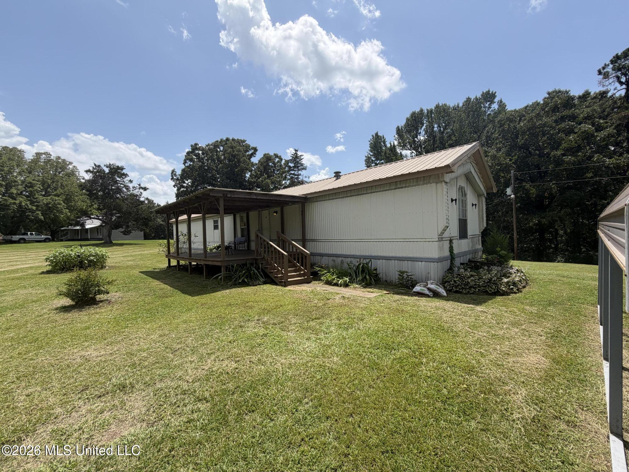1884 Ranch Town Road Hickory Flat, MS 38633 - Photo 6 of 41 IMG_8586