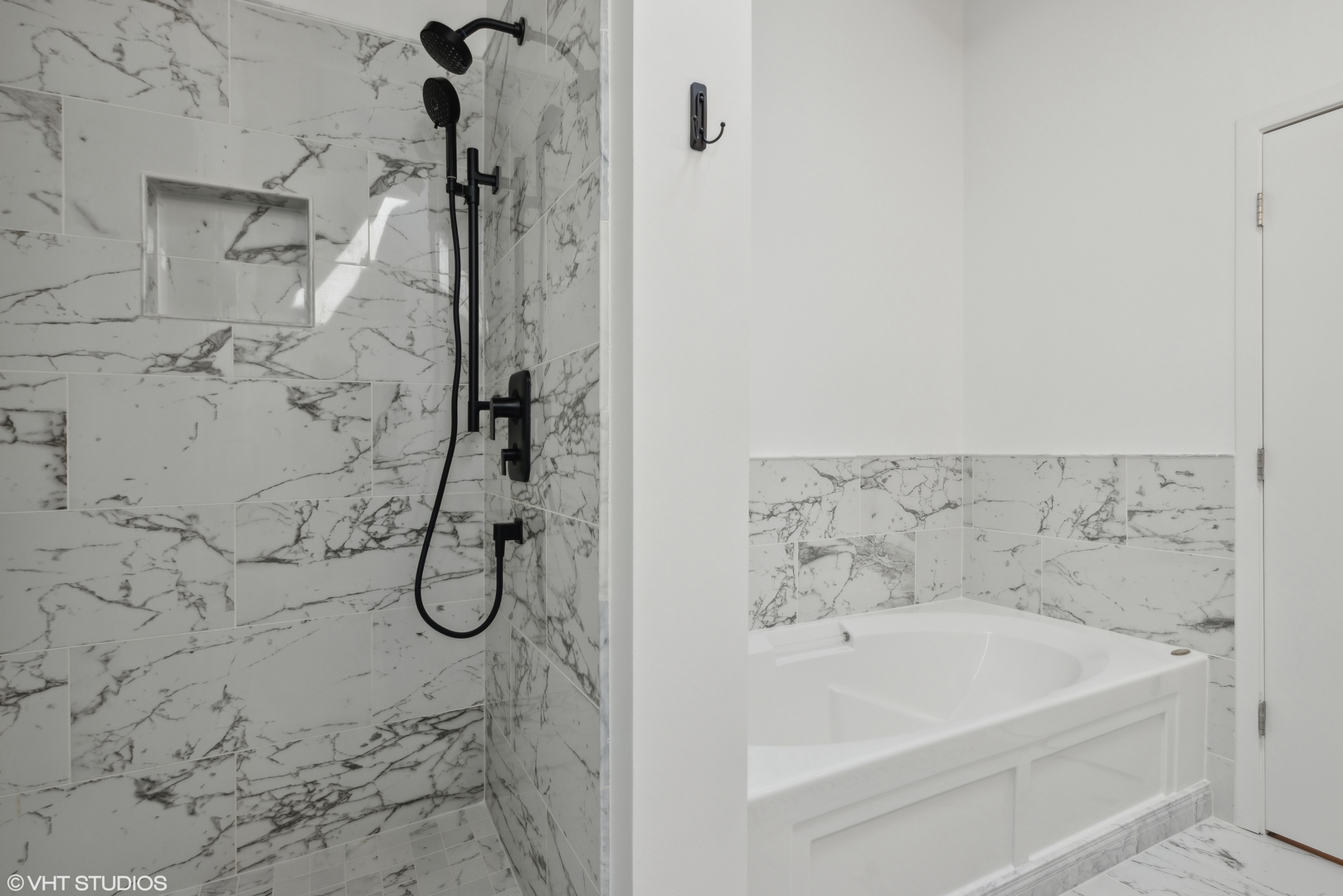 14 North Sangamon Street, Unit 405 Chicago, IL 60607 - Photo 11 of 16