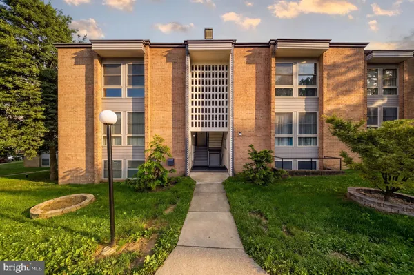 $243,900 | 2202 Greenery Lane, Unit 30122, Silver Spring, MD 20906