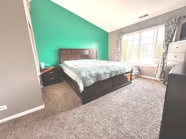 $275,000 | 2452 Daybreak Court, Unit 2452, Elgin, IL 60123