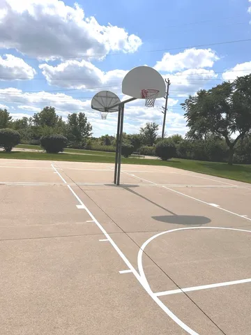 $275,000 | 2452 Daybreak Court, Unit 2452, Elgin, IL 60123