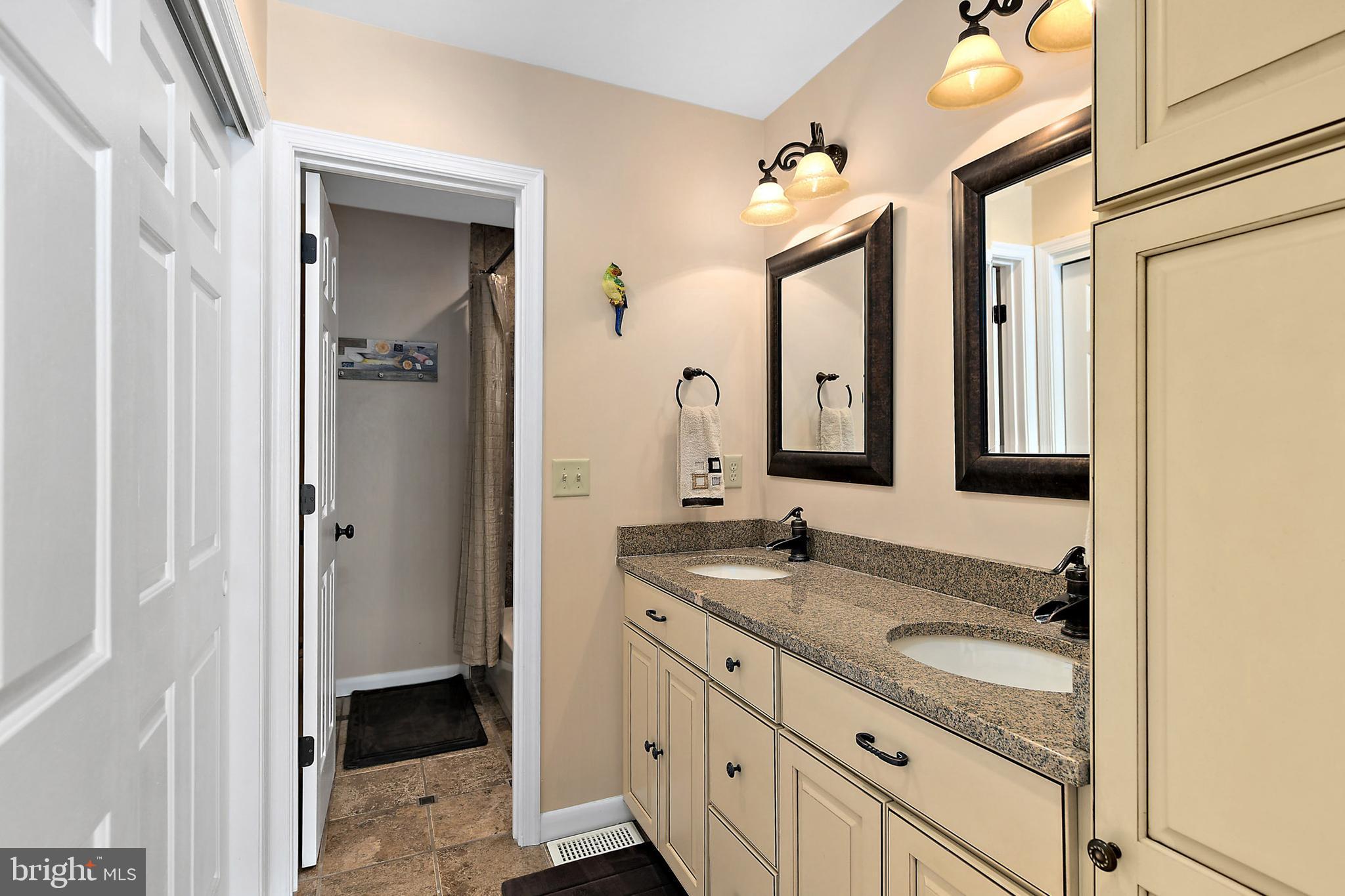721 Rusty Anchor Road, Unit 21B Ocean City, MD 21842 - Photo 14 of 28 Gallery Image 14