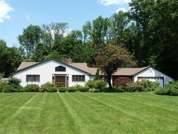 18 Ashcroft Road Sharon, MA 02067 - Photo 1 of 30 Gallery Image 1