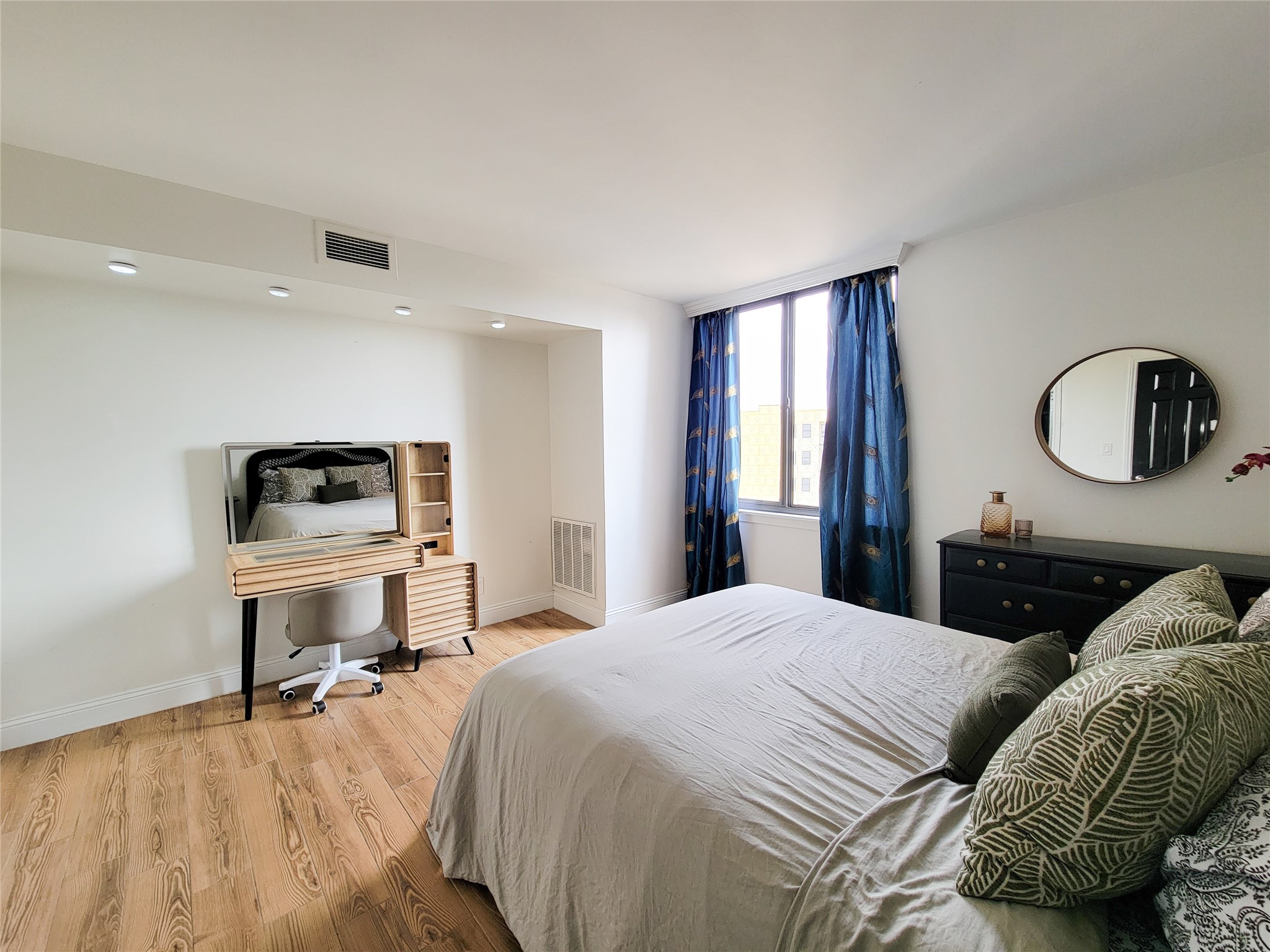 3525 Sage Road, Unit 908 Houston, TX 77056 - Photo 20 of 47