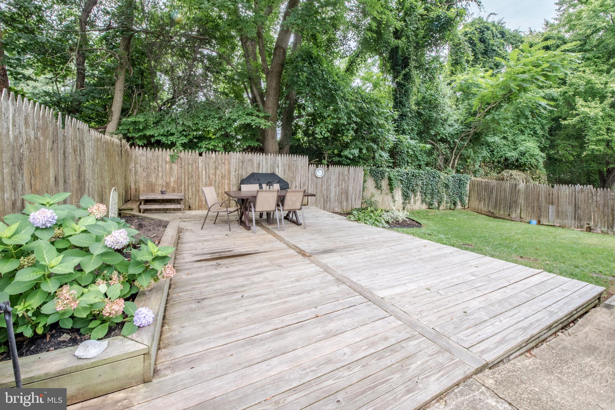 1346 Sudvale Road Baltimore, MD 21208 - Photo 27 of 30 a view of a backyard with sitting area