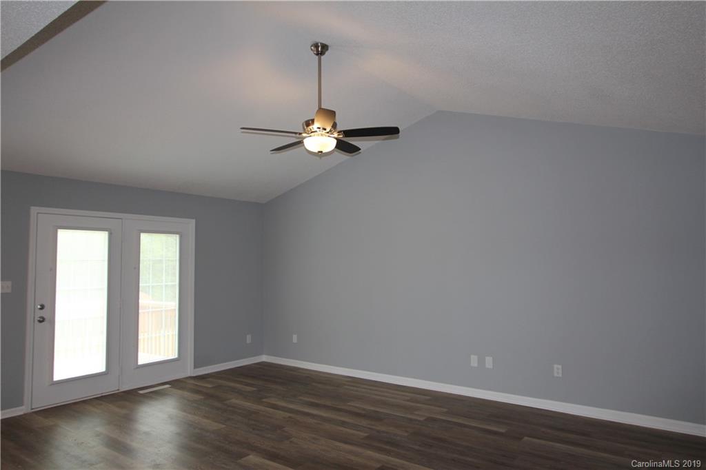 2500 Overview Road Salisbury, NC 28147 - Photo 12 of 32