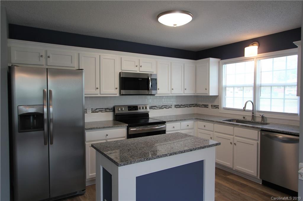 2500 Overview Road Salisbury, NC 28147 - Photo 13 of 32