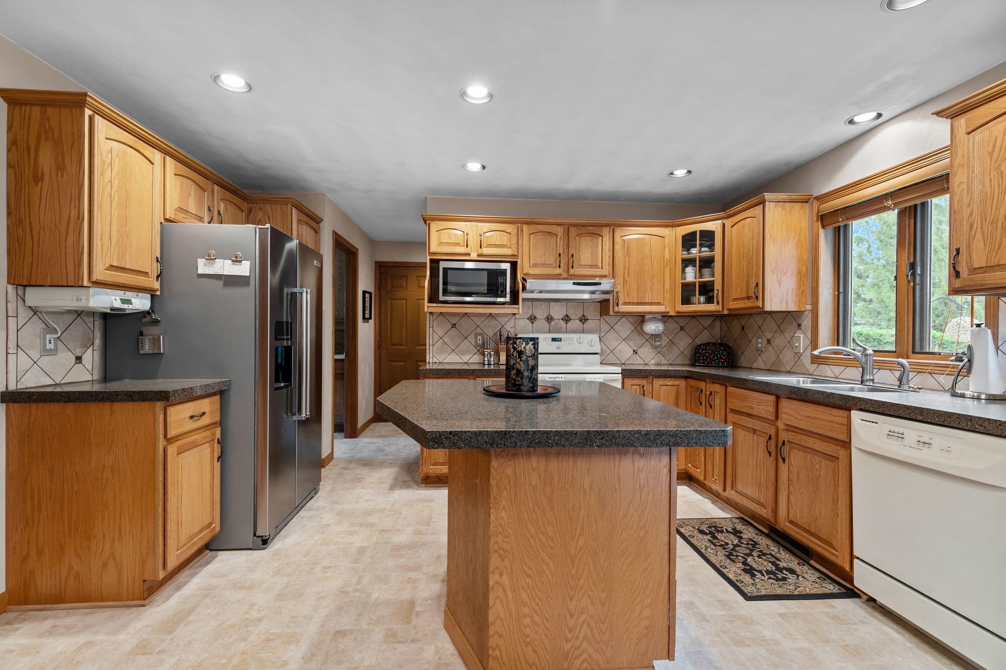 4224 Terraview Drive Appleton, WI 54913 - Photo 12 of 54 Gallery Image 12