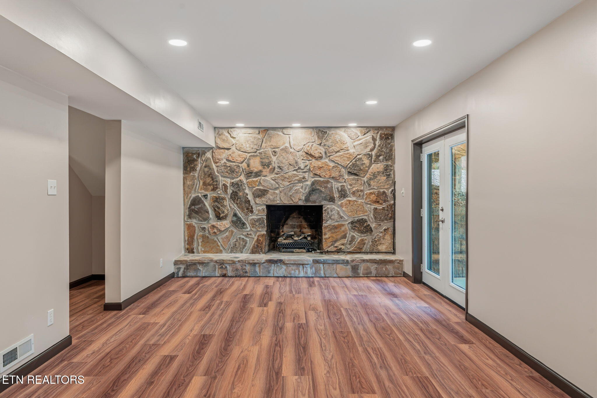 138 Newell Lane Oak Ridge, TN 37830 - Photo 35 of 51 138 Newell Ln - Downstairs Family Room (