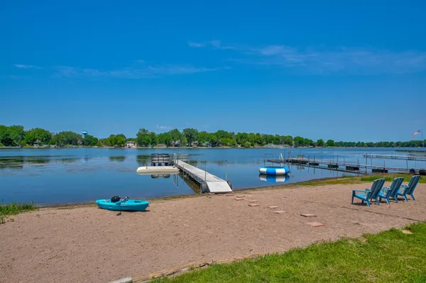 $850,000 | 29645 Neal Avenue, Lindstrom, MN 55045