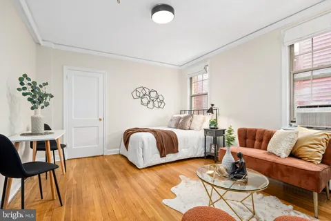 $207,500 | 1439 Euclid Street Northwest, Unit 204, Washington, DC 20009
