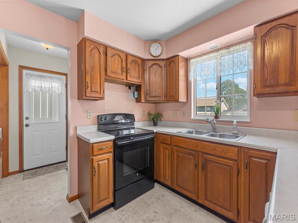 124 North 7th Street Dupo, IL 62239 - Photo 13 of 46