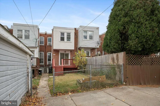 a backyard of a house