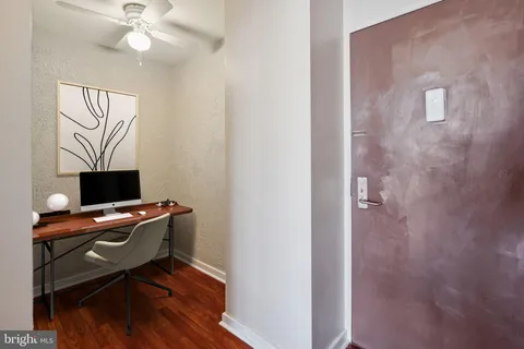 $230,000 | 604 South Washington Square, Unit 1506, Philadelphia, PA 19106
