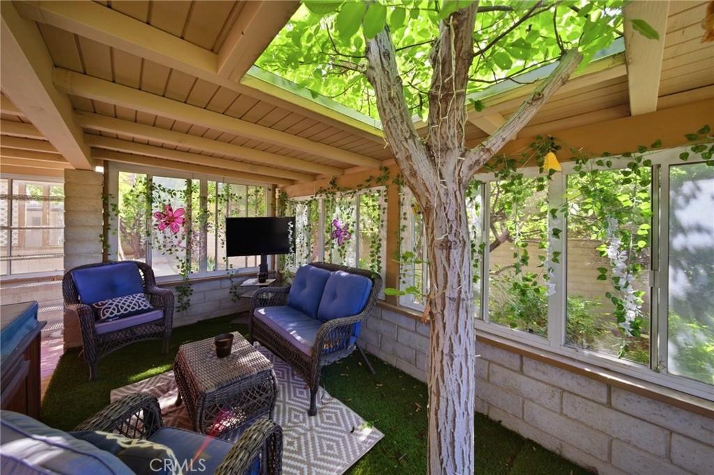 19670 Tonkawan Road Apple Valley, CA 92307 - Photo 48 of 70 Cozy Arizona Room