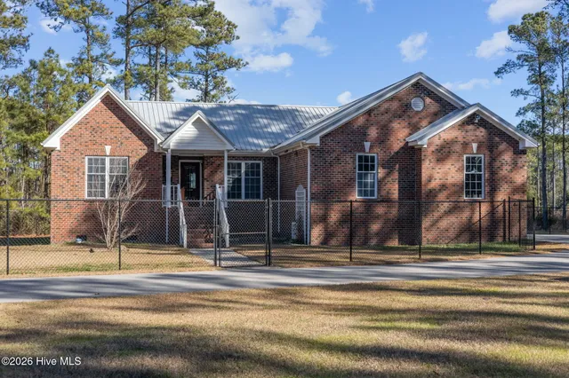 $840,000 | 224 Creek Drive, Aurora, NC 27806