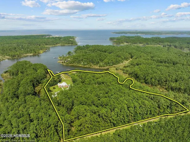 $840,000 | 224 Creek Drive, Aurora, NC 27806