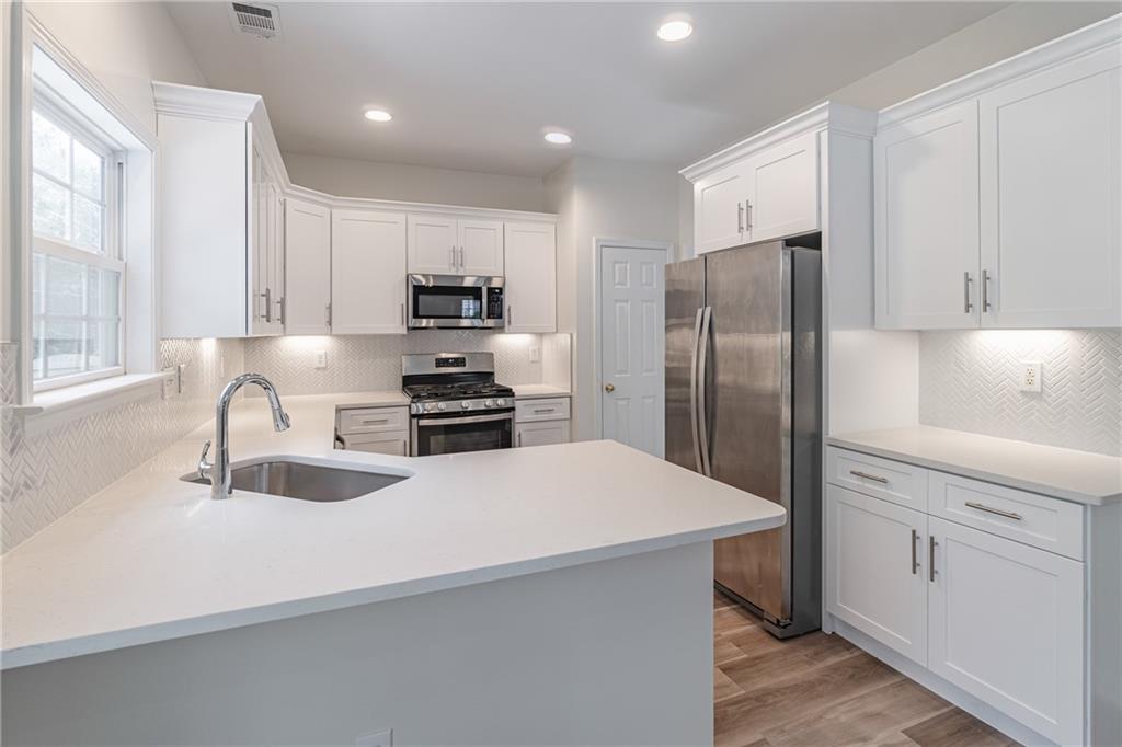 1324 Crescentwood Lane Decatur, GA 30032 - Photo 4 of 58