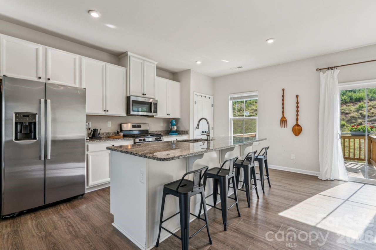 2050 Dornoch Road Tega Cay, SC 29708 - Photo 3 of 29