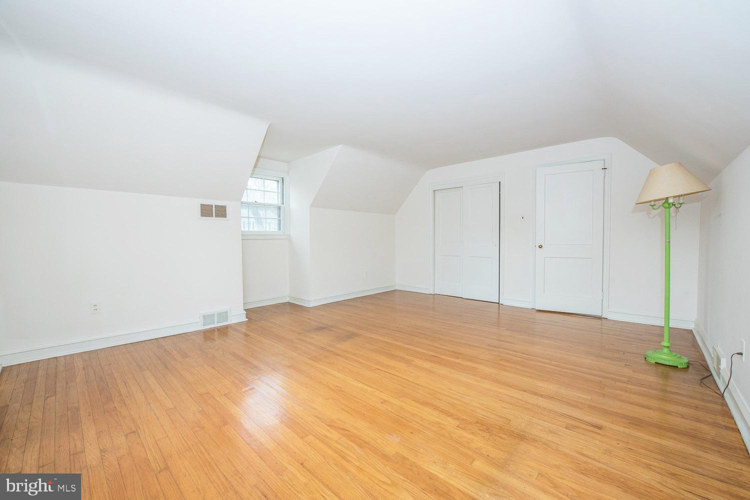 219 Wentworth Road Wayne, PA 19087 - Photo 22 of 32 Second Bedroom