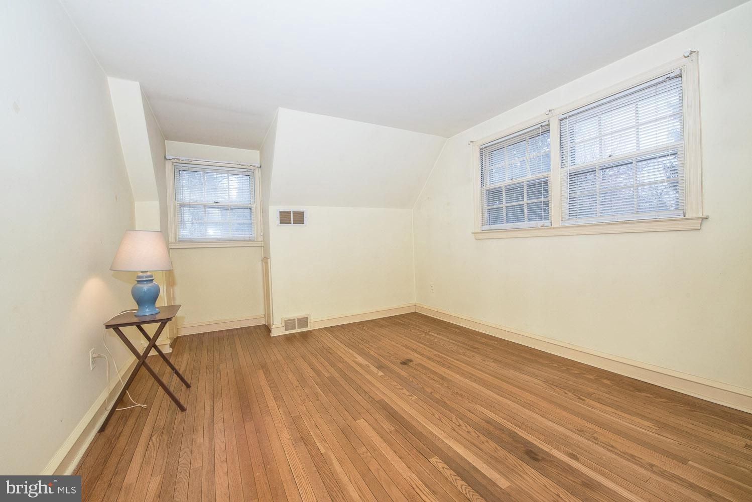 219 Wentworth Road Wayne, PA 19087 - Photo 23 of 32 Third Bedroom