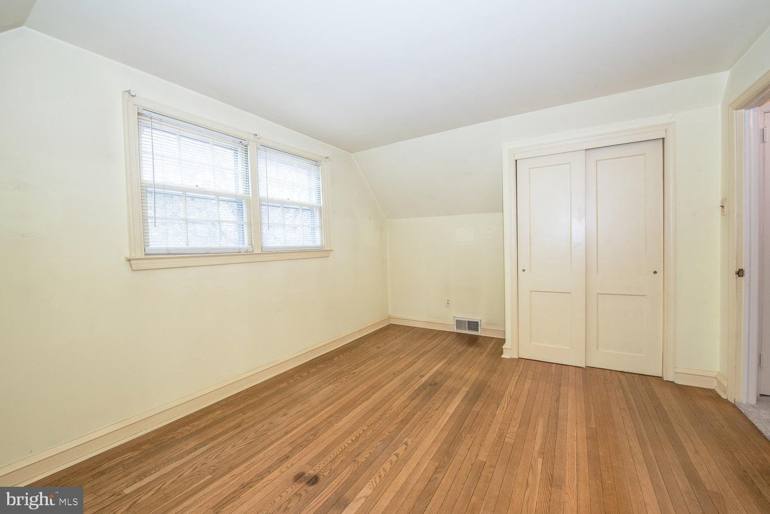 219 Wentworth Road Wayne, PA 19087 - Photo 24 of 32 Third Bedroom