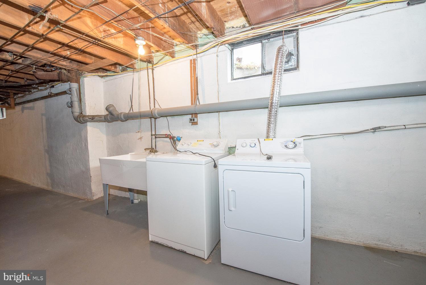 219 Wentworth Road Wayne, PA 19087 - Photo 27 of 32 Laundry Area