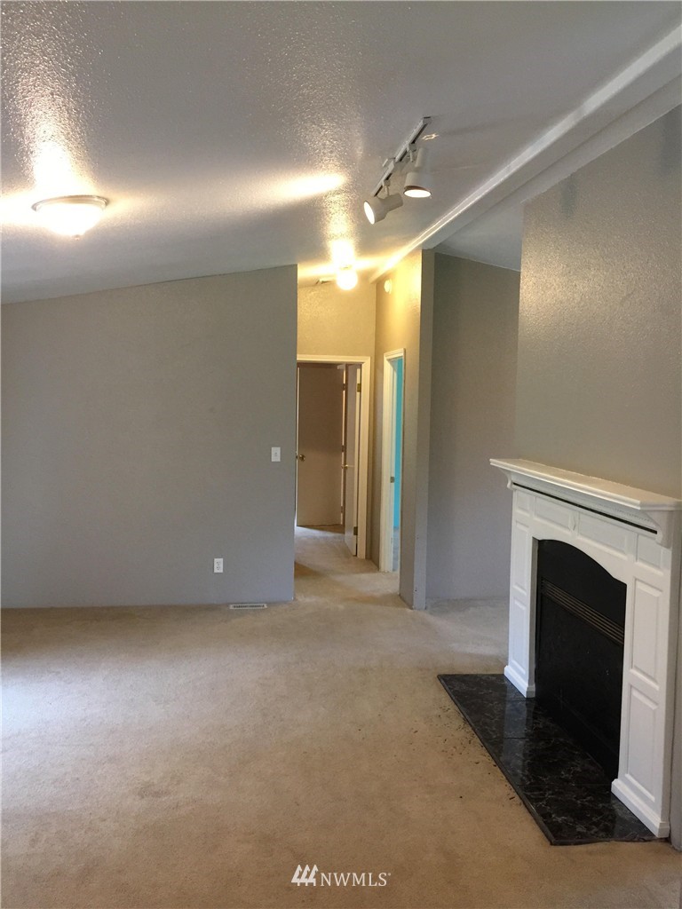 8873 Ershig Road Bow, WA 98232 - Photo 4 of 14 Gallery Image 4