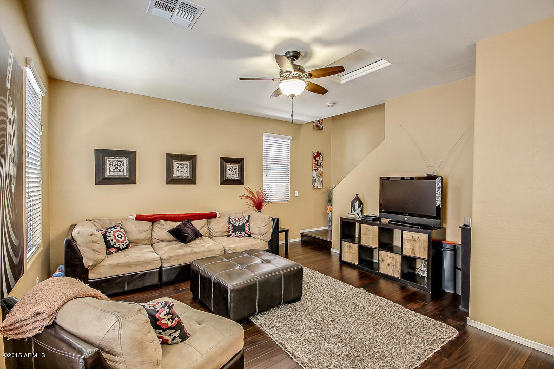 4816 West Carson Road Laveen, AZ 85339 - Photo 3 of 18 Living
