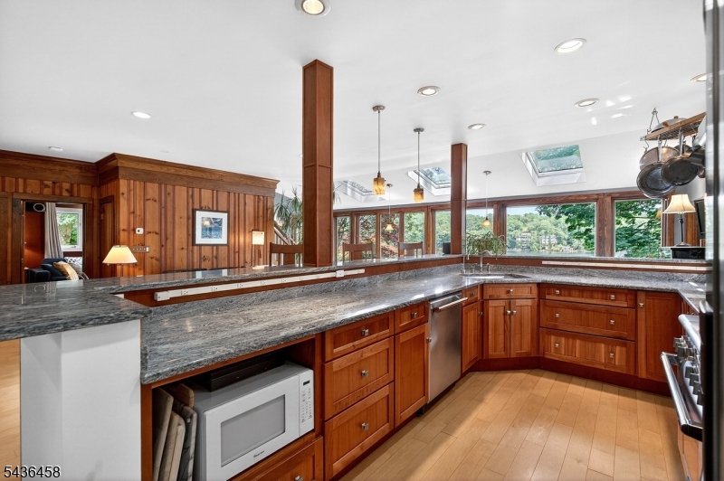 134 Cedar Lake Road West Denville, NJ 07834 - Photo 20 of 49