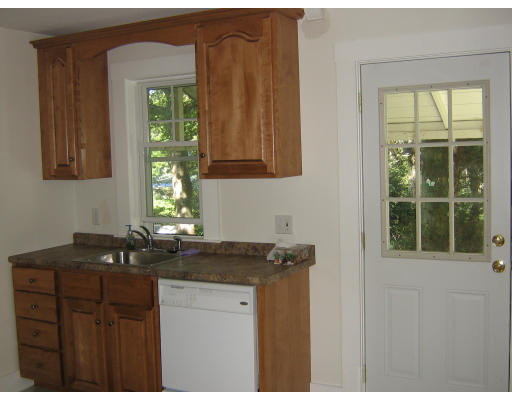 22 Grayson Road Winchester, MA 01890 - Photo 5 of 8 Gallery Image 5