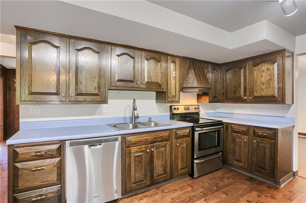 106 Colonial Way Aliquippa, PA 15001 - Photo 14 of 50