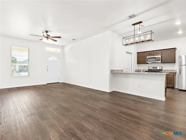 $1,750 | 5110 Rose Gdn Loop, Killeen, TX 76542