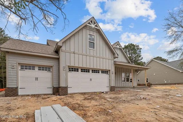 $563,900 | 205 Telluride Court, Aberdeen, NC 28315