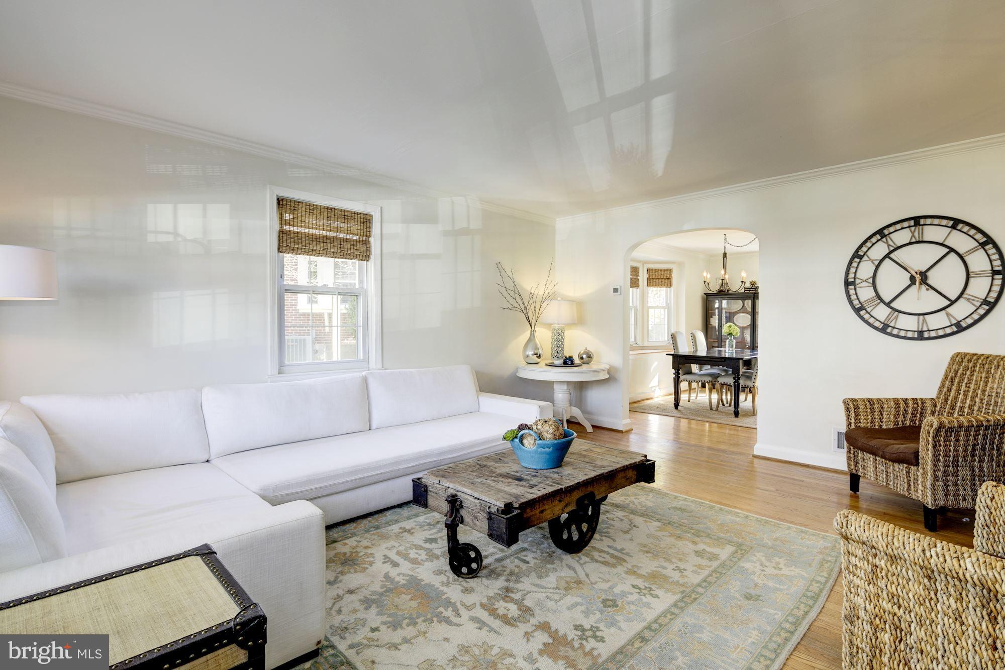257 Stanmore Road Baltimore, MD 21212 - Photo 2 of 30 Living Room