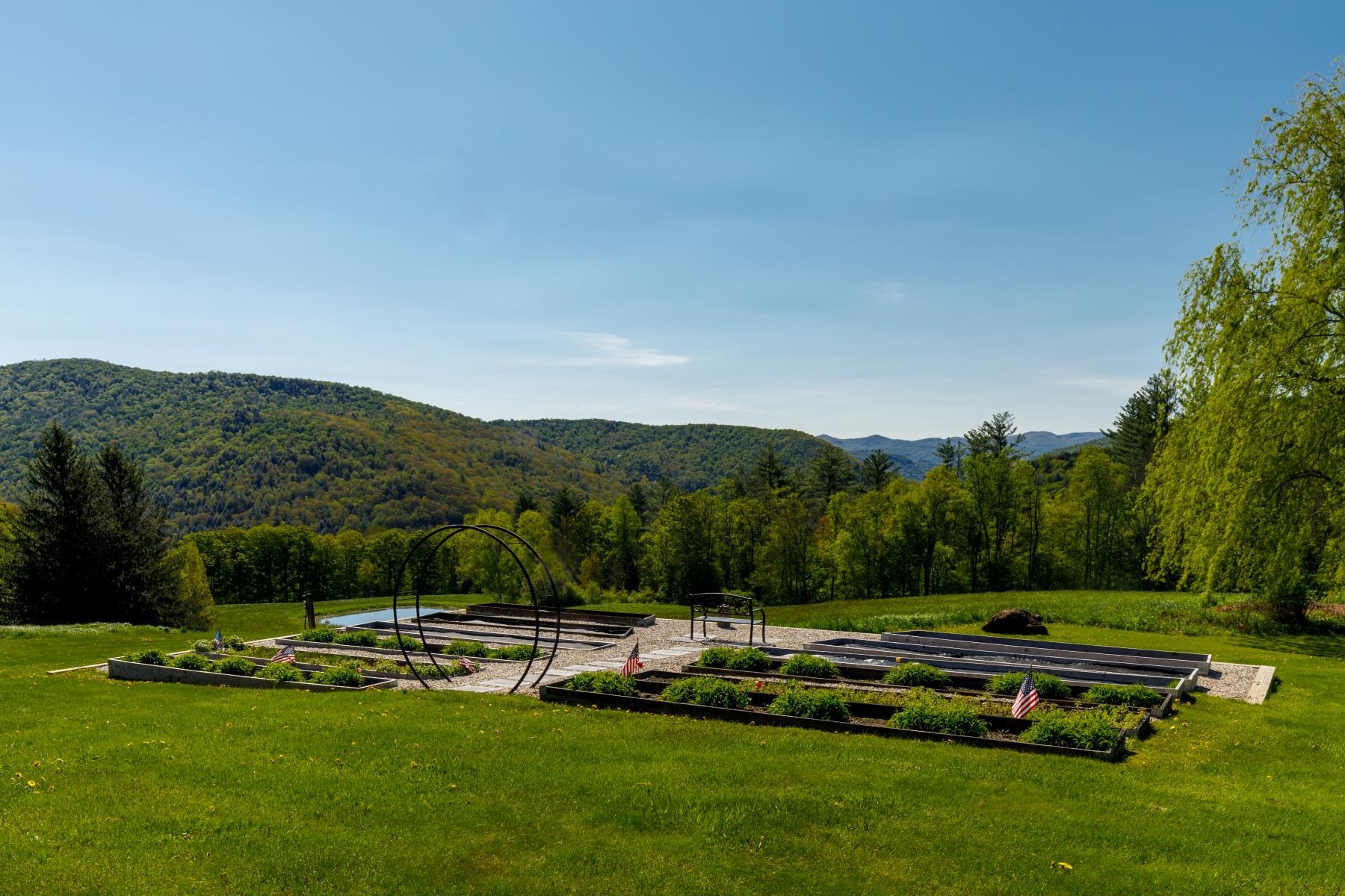 3702 Liberty Hill Road Pittsfield, VT 05762 - Photo 33 of 40 Gallery Image 33