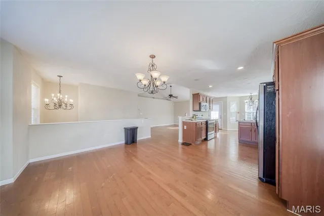 $274,900 | 122 Lyle Curtis Circle, Waynesville, MO 65583