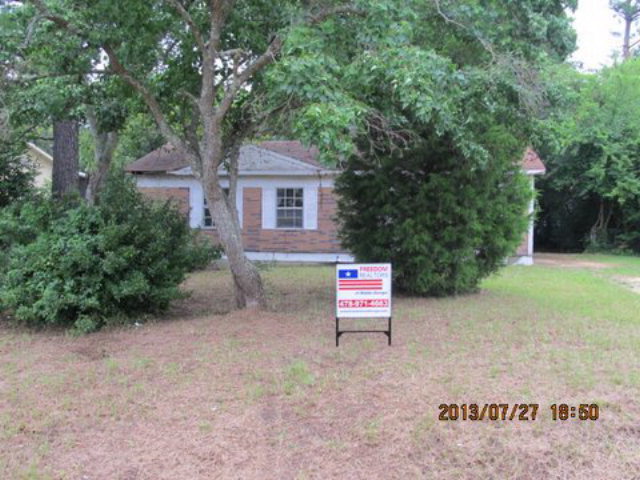 5749 Bloomfield Road Macon, GA 31206 - Photo 1 of 1 Primary Photo