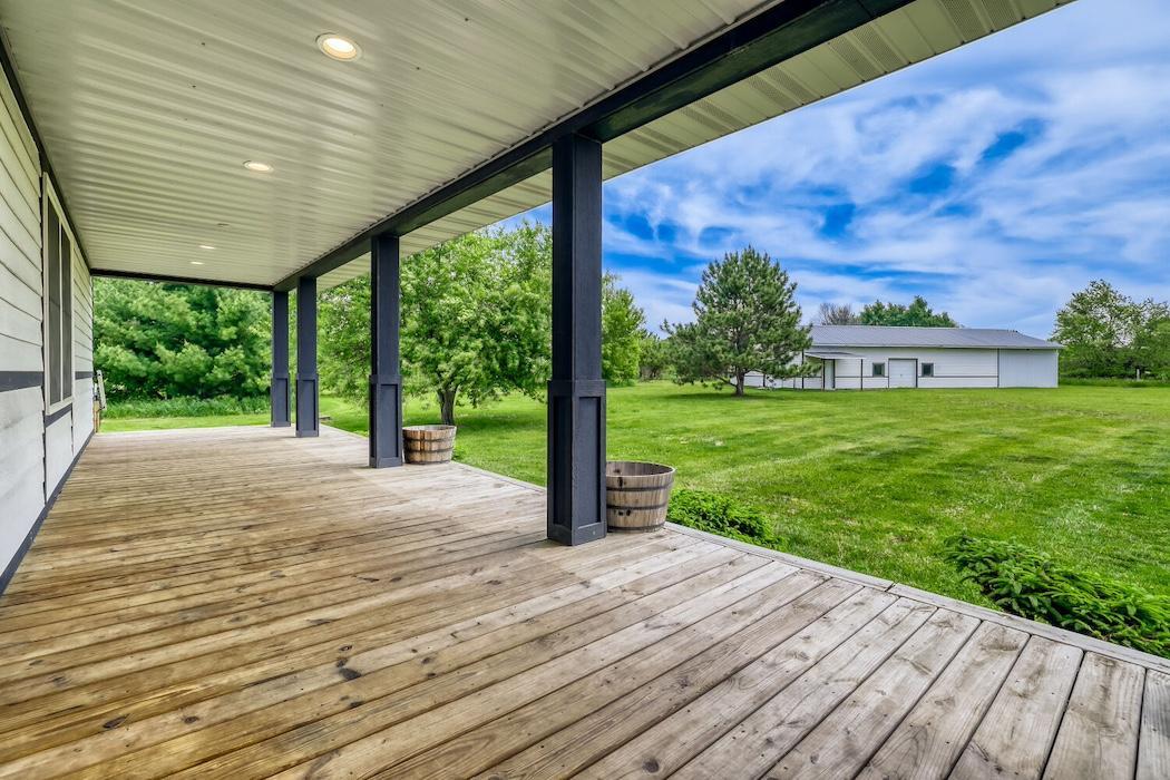 706 County Rd H New Richmond, WI 54017 - Photo 4 of 57