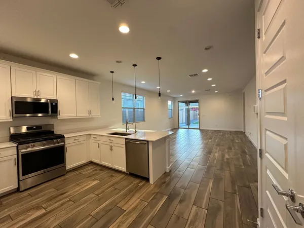 $2,790 | 25704 South 231st Street, Queen Creek, AZ 85142