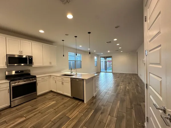 $2,790 | 25704 South 231st Street, Queen Creek, AZ 85142