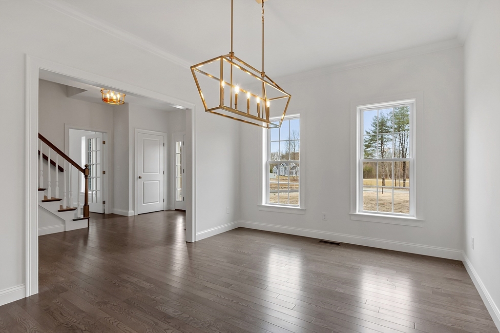 7 Robinson Road Pepperell, MA 01463 - Photo 7 of 30