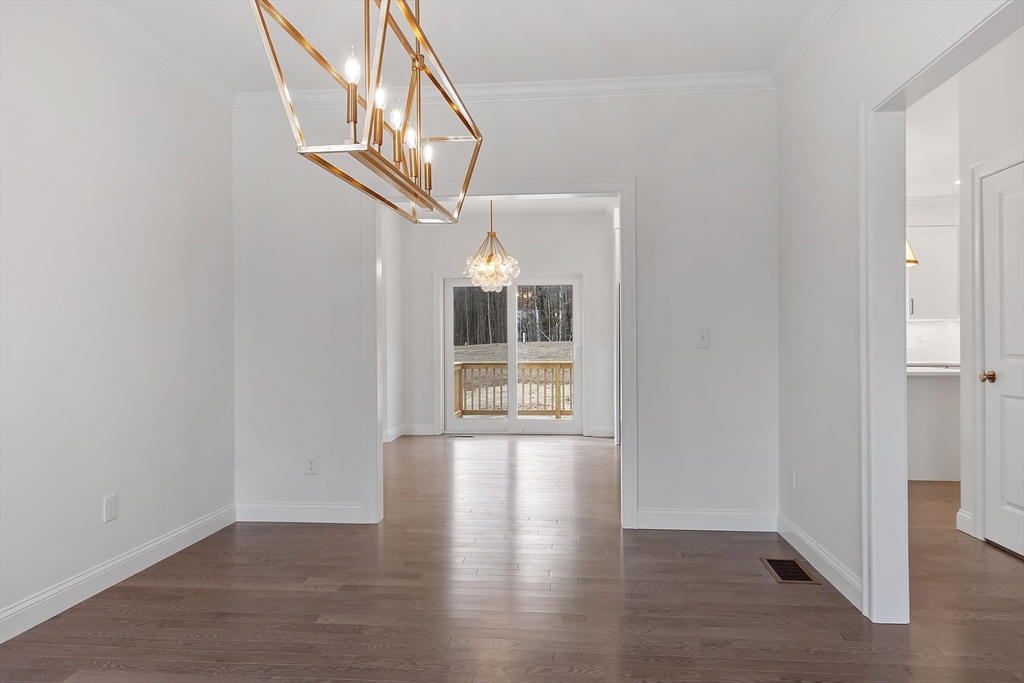 7 Robinson Road Pepperell, MA 01463 - Photo 8 of 30