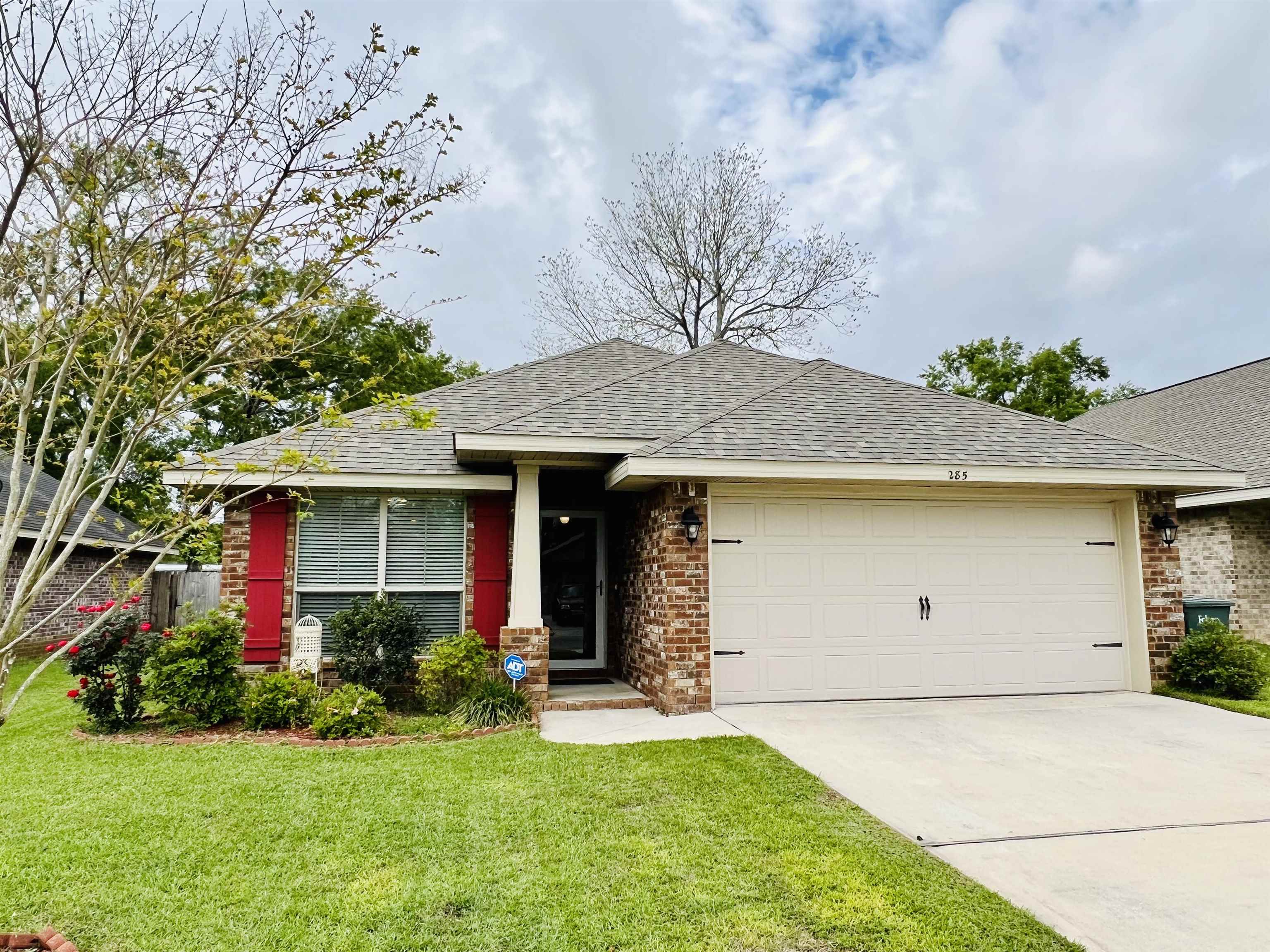 285 Wyatt Court Foley, AL 36535 - Photo 1 of 20