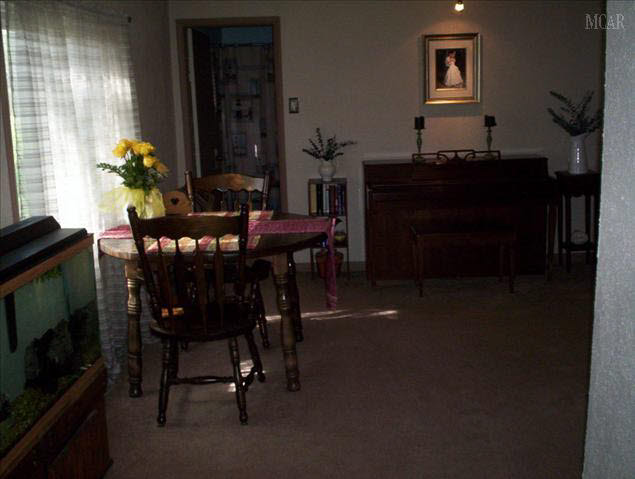 3600 Ohara Road Carleton, MI 48117 - Photo 11 of 20 Dining Room